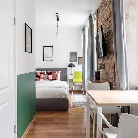 Quiet Hideaway & Wifi In Centre